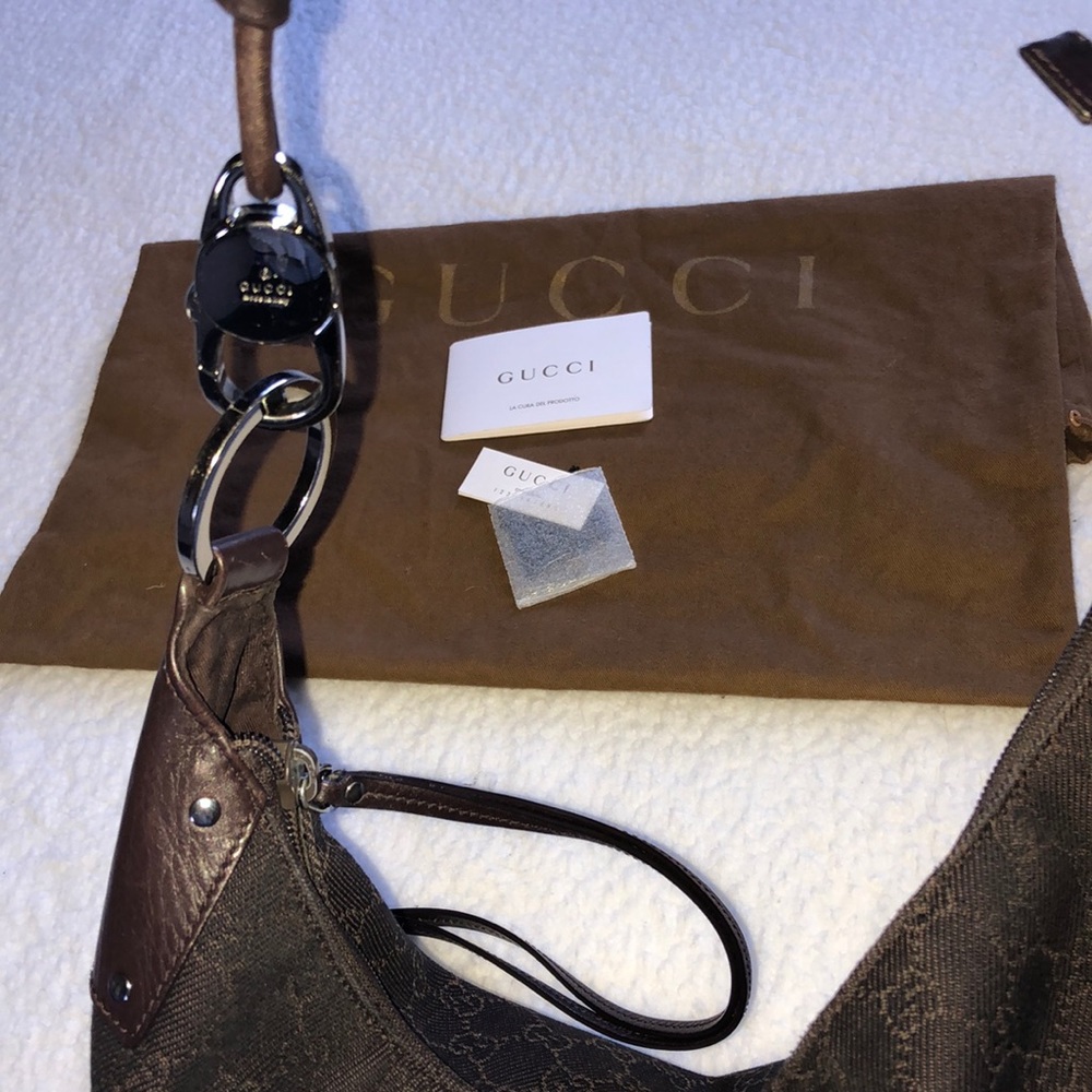❤️SOLD❤️ Gucci Half Moon GG Monogram Hobo - Picture 4 of 8